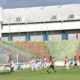 Atacante do Serranense perde gol incrível