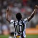 Camisa 10 do Galo, Cazares vê seu valor de mercado cair seis vezes em seis meses