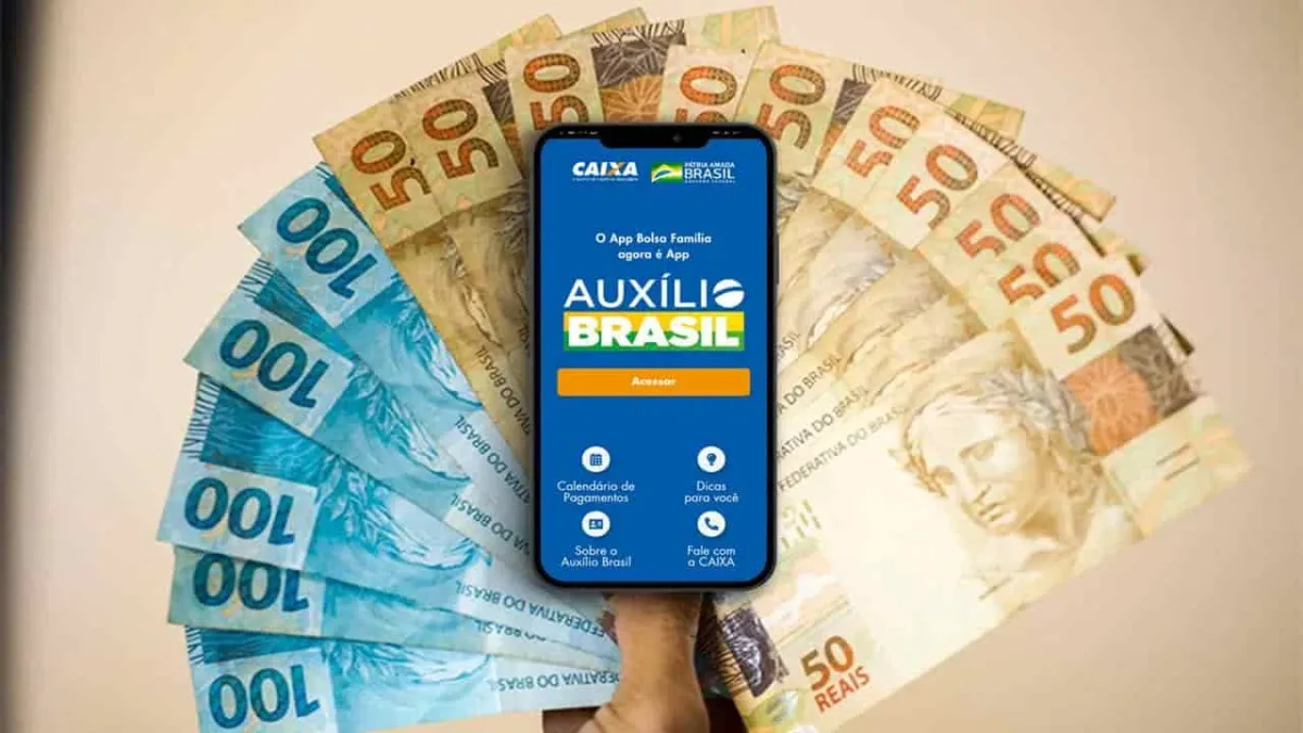 auxilio-brasil:-beneficiarios-podem-receber-pix-de-r$15-mil-reais;-entenda