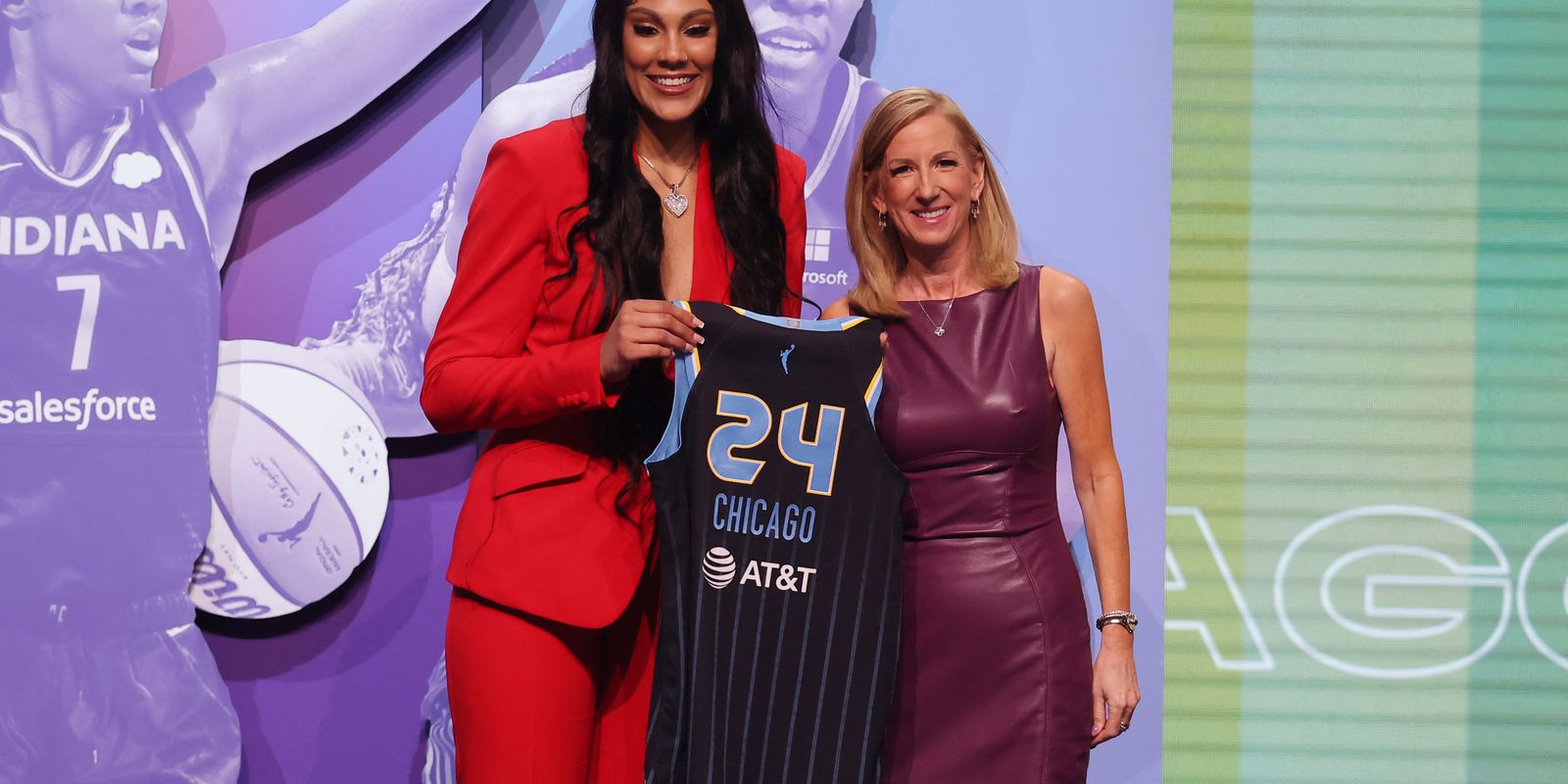 pivo-da-selecao-brasileira-e-terceira-escolha-do-draft-da-wnba