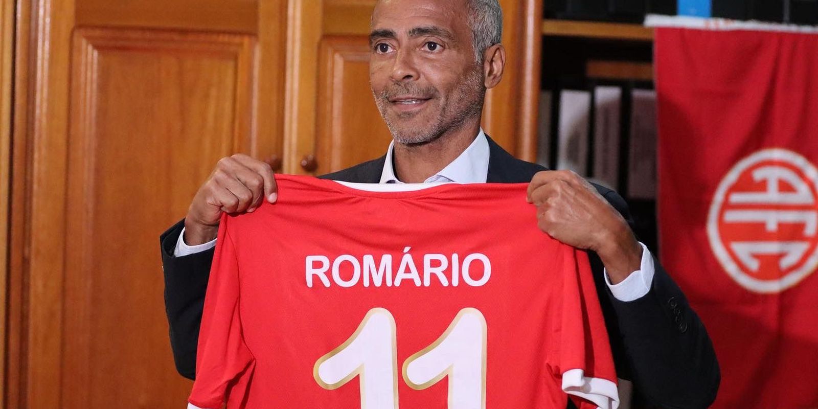 america-rj-inscreve-romario-para-disputa-da-serie-a2-do-carioca