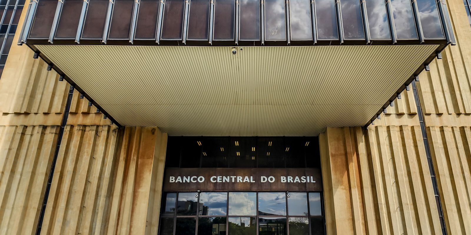 mercado-eleva-para-2,09%-projecao-de-expansao-da-economia-em-2024