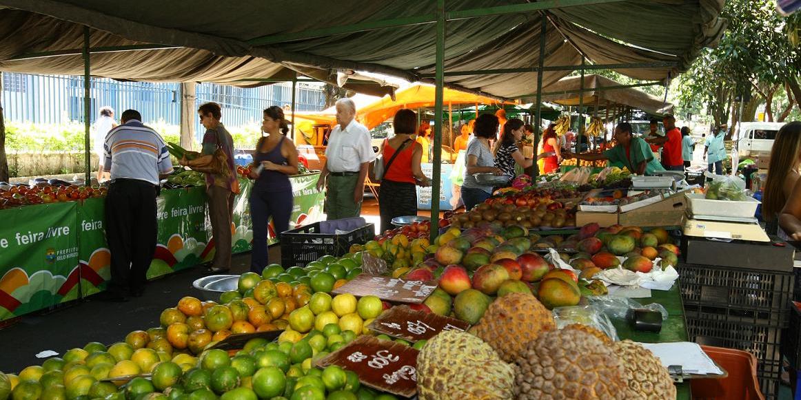 feira frutas alimentos